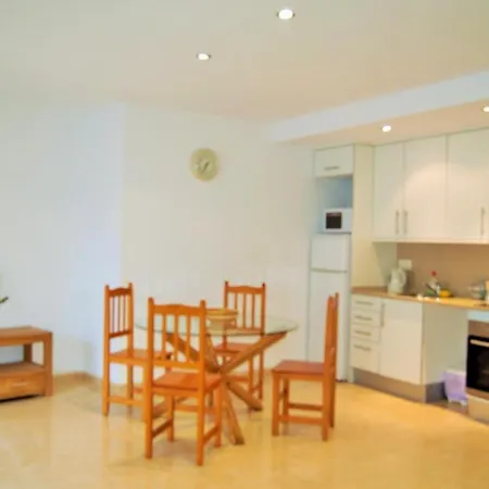 Апартаменты Apartamento Clara Garden I Льорет-де-Мар
